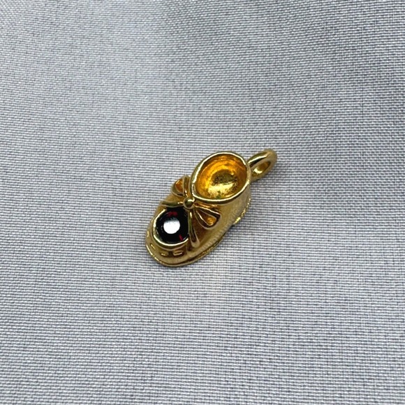 Jewelry - Unbranded Baby Shoe Charm Unisex OS Gold Excellent Garnet Ruby Birthstone Bow